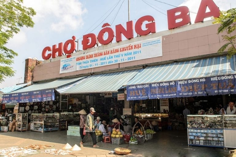 Khám phá các chợ nổi tiếng ở Huế