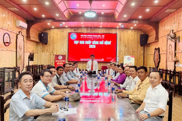 Họp BCH HĐH Phong Điền - Huế mở rộng năm 2026