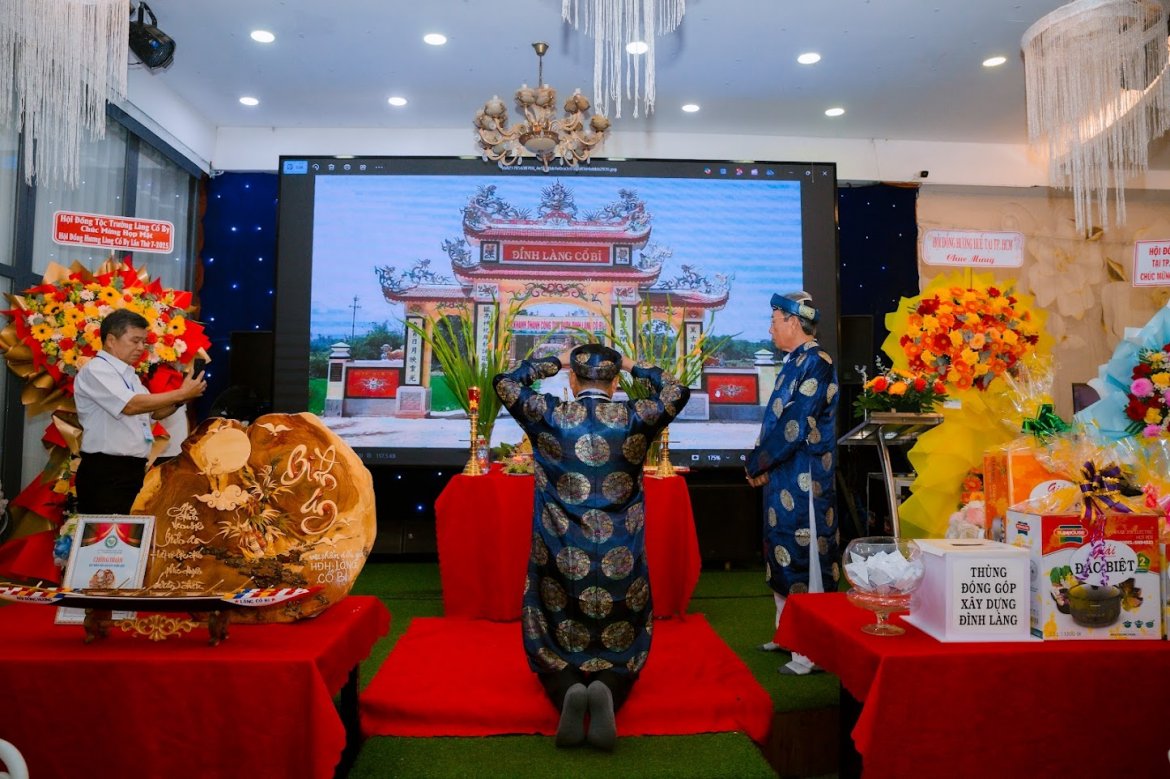 Ảnh liên quan