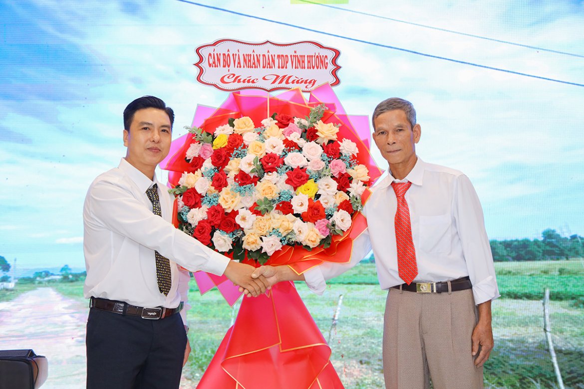 Ảnh liên quan