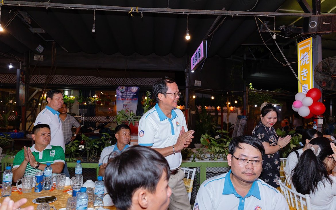 Ảnh liên quan