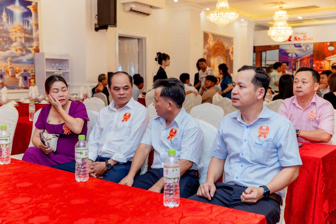 Ảnh liên quan