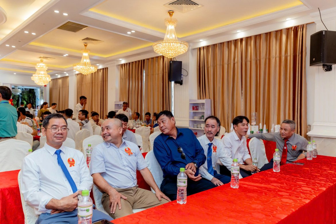 Ảnh liên quan