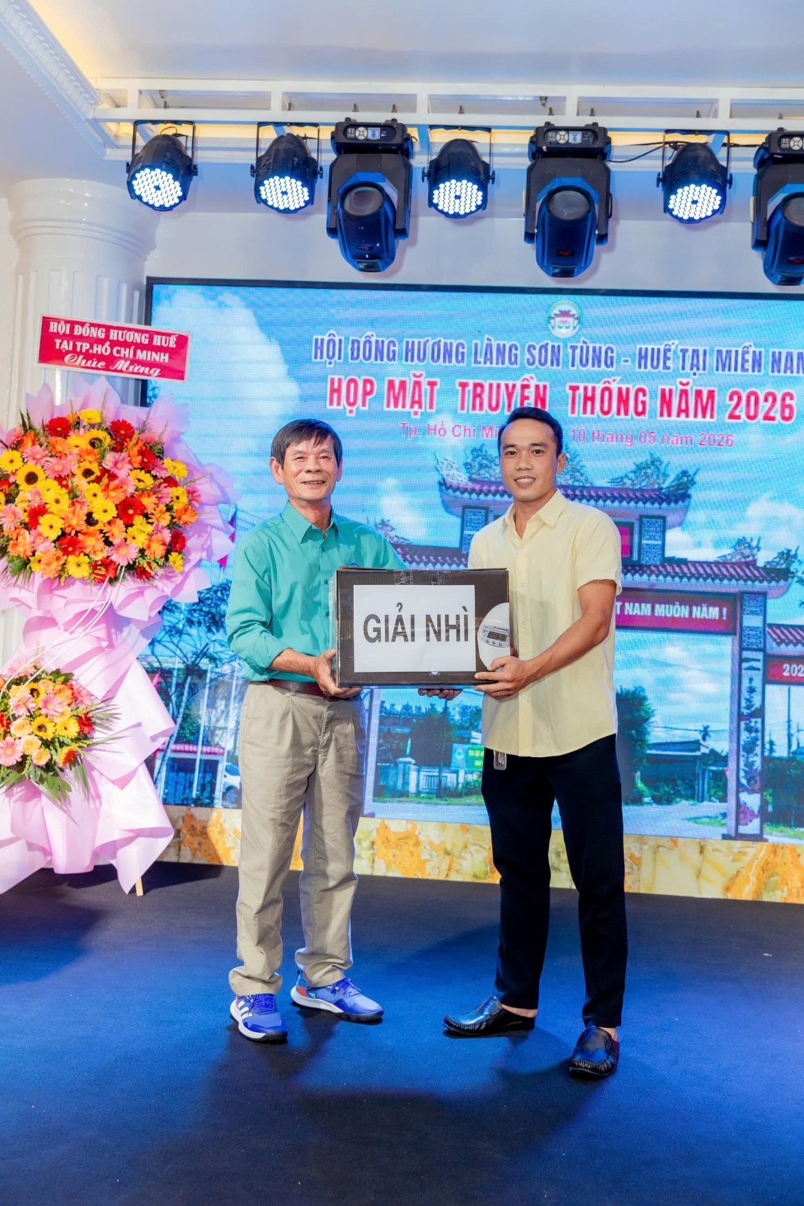 Ảnh liên quan