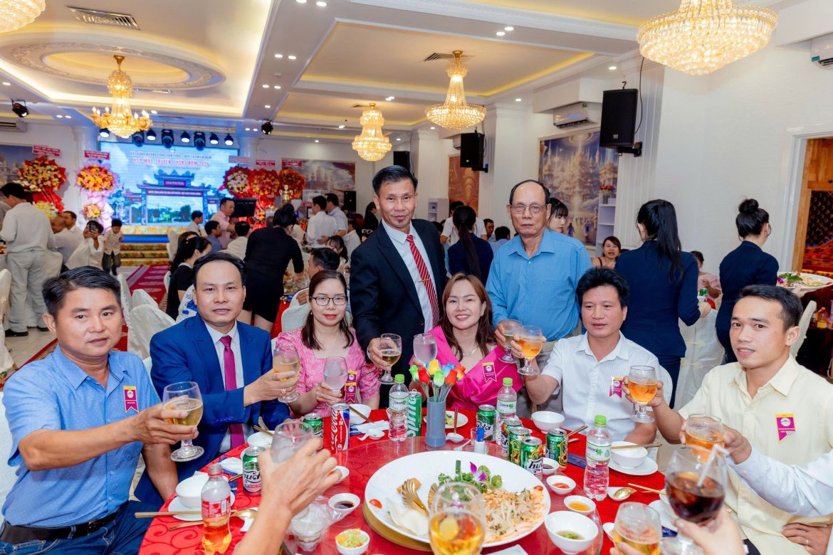 Ảnh liên quan