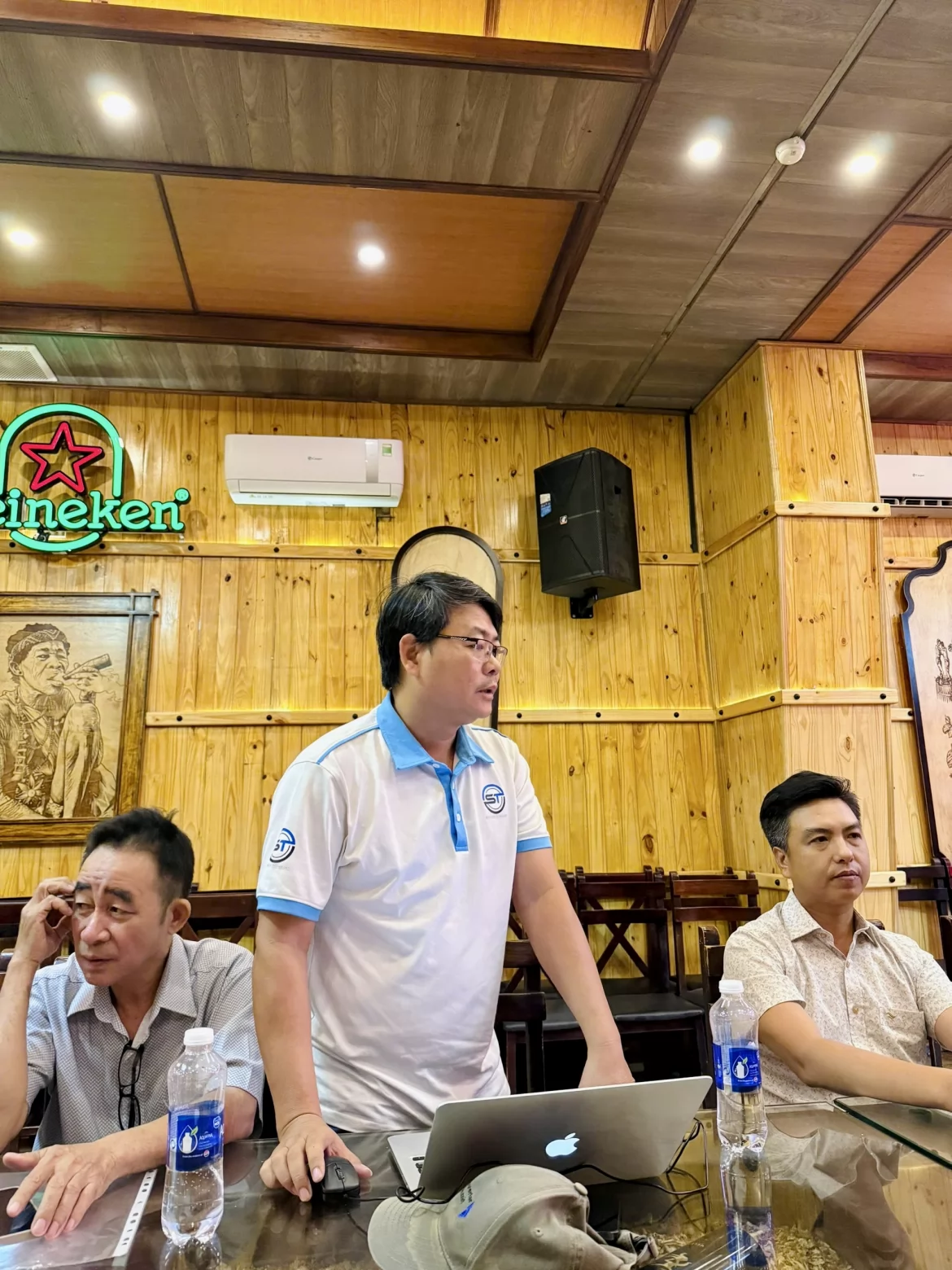 Ảnh liên quan