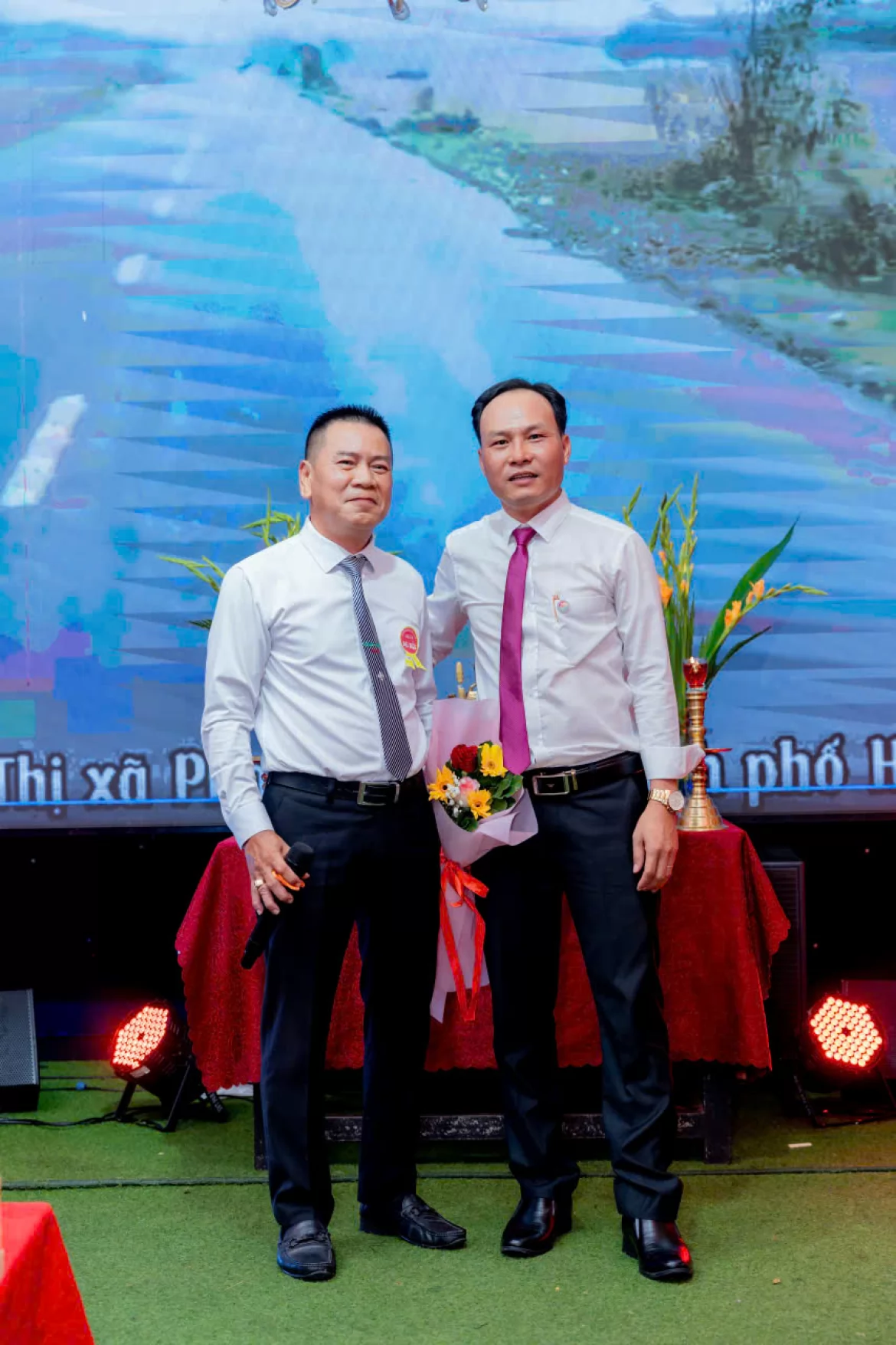 Ảnh liên quan