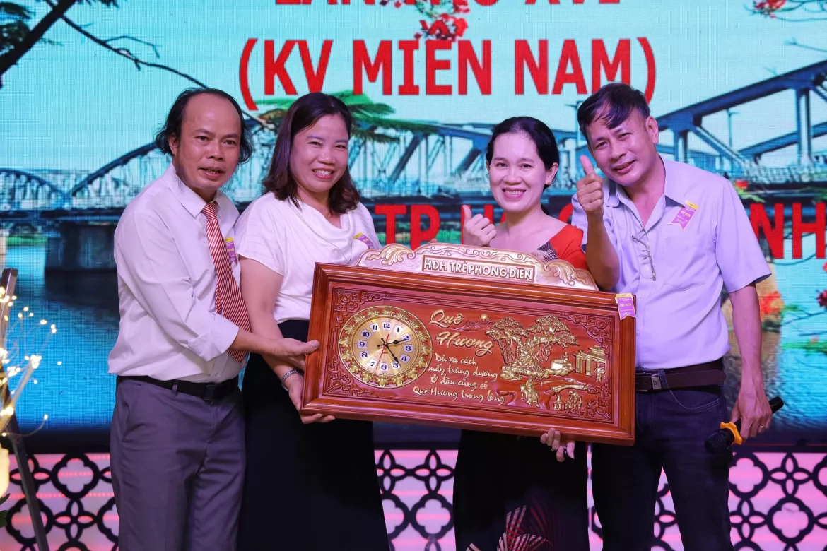 Ảnh liên quan