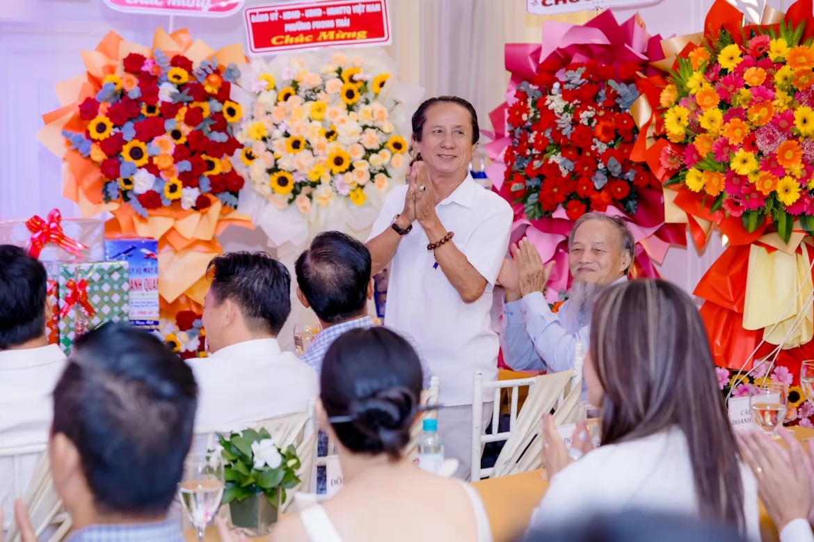 Ảnh liên quan