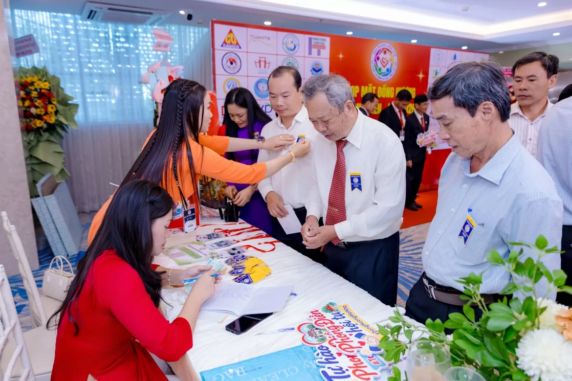 Ảnh liên quan