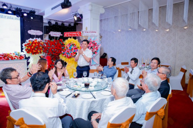 Ảnh liên quan