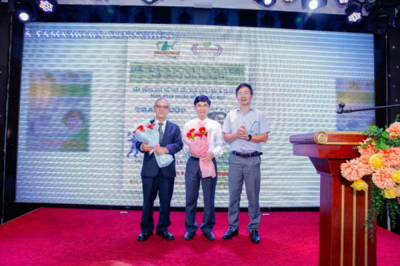 Ảnh liên quan