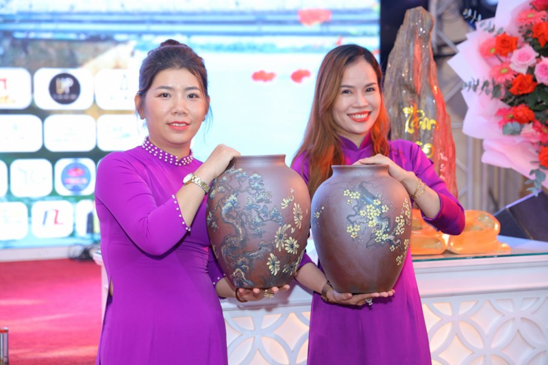 Ảnh liên quan