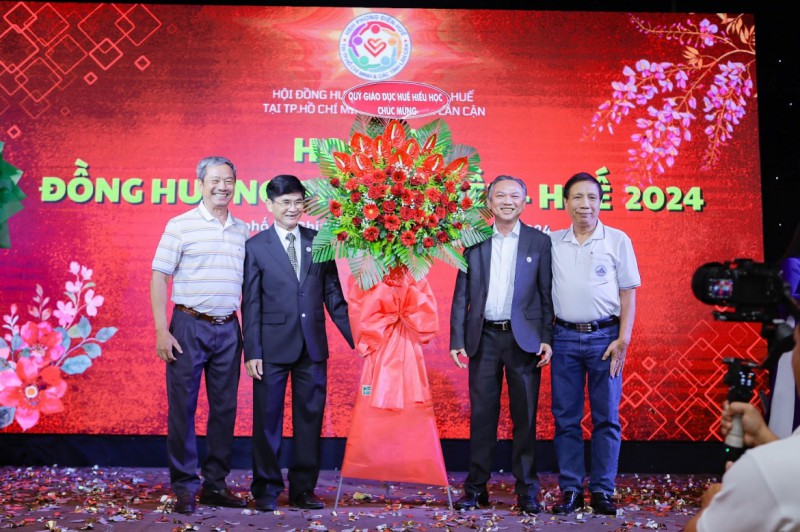 Ảnh liên quan