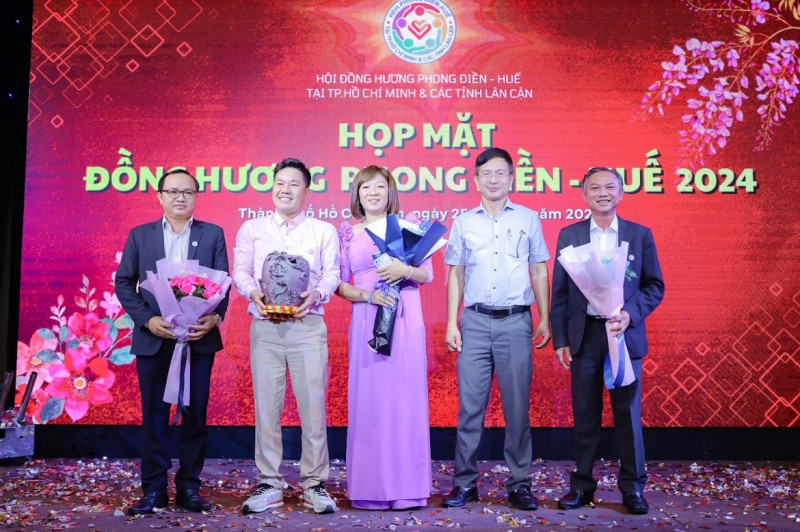 Ảnh liên quan