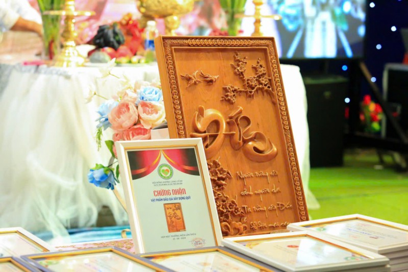 Ảnh liên quan
