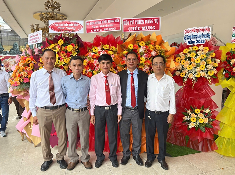 Ảnh liên quan