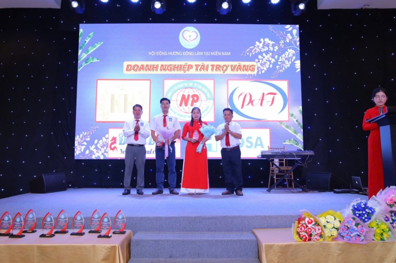 Ảnh liên quan